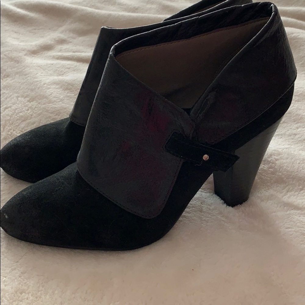 Suede and leather bootie